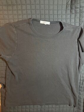gaze Black Short Sleeve Crew Neck Tee